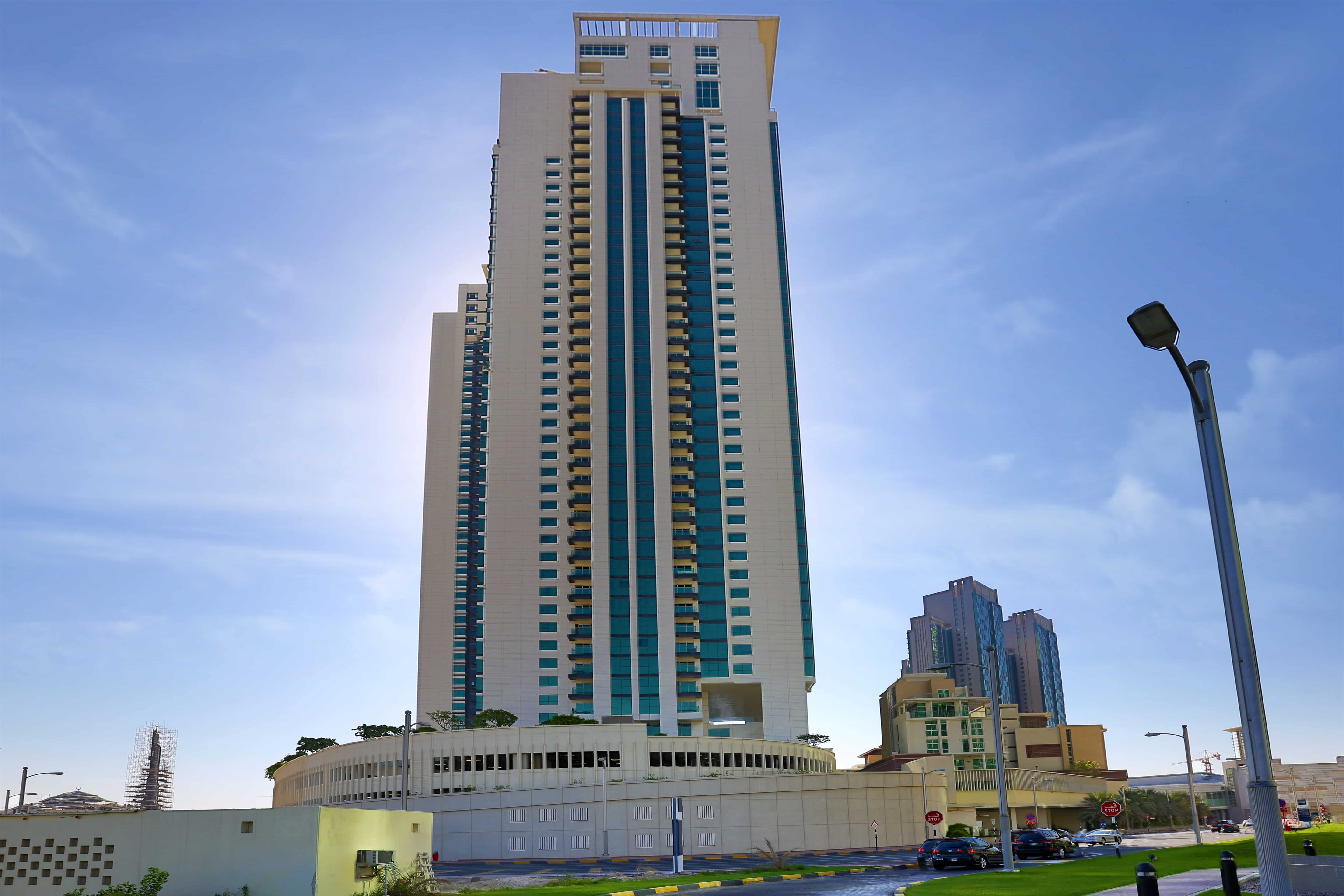 Landscaped outdoor spaces at Ocean Terrace Tower Marina Square – waterfront lifestyle in Abu Dhabi